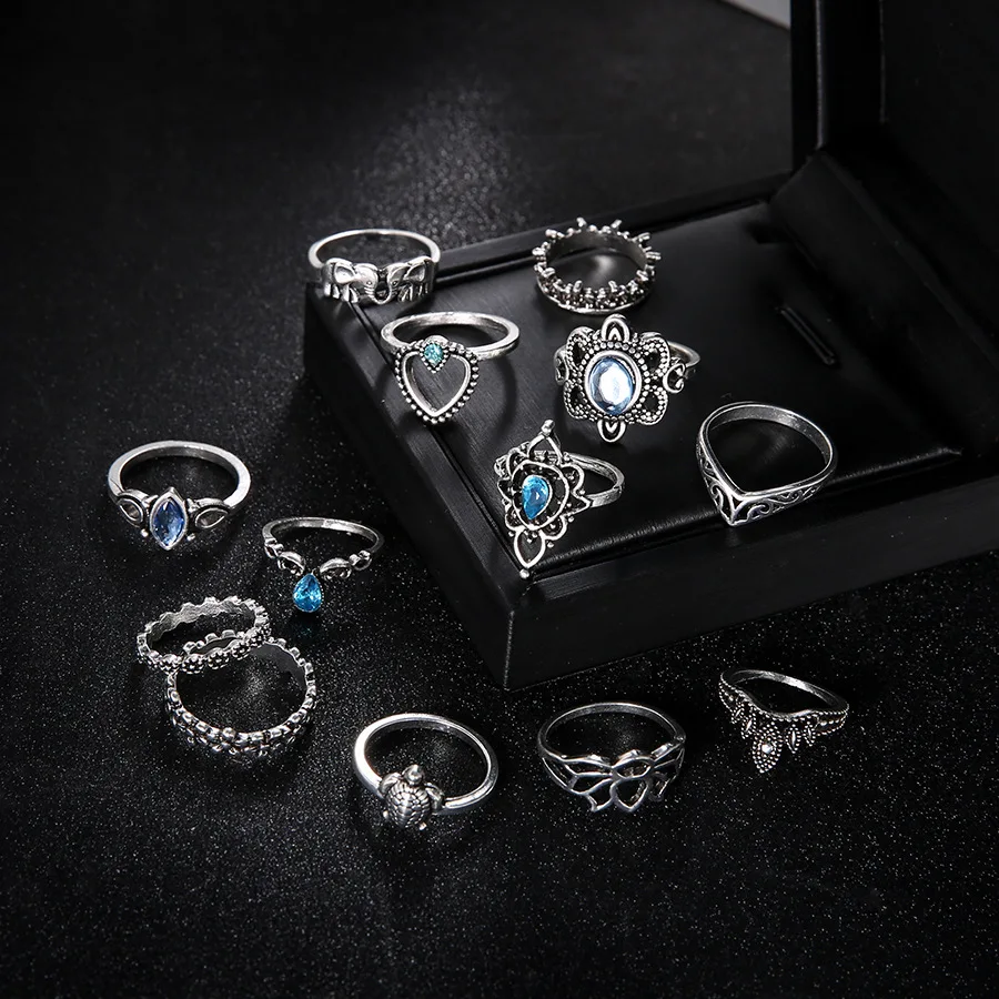 13 Pcs /Set Of Combination Rings European and American Fashion Jewelry Retro Rhinestone Carved Crown Starry Sky Rings Jewelry