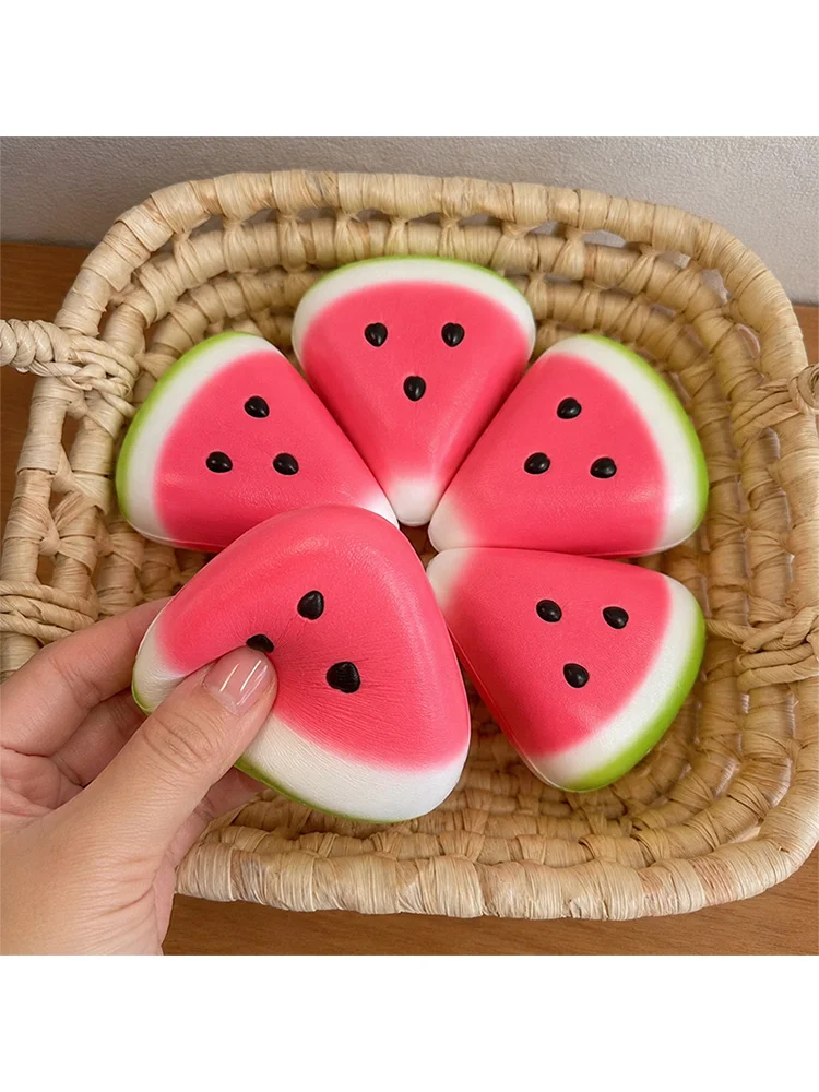 1/3/5 Stück Niedliche Wassermelonen-Quetschspielzeuge, langsam aufsteigend, weiches Stressabbau-Spielzeug, Kawaii-Frucht-Sensorik-Fidget-Spielzeuge für Kinder und Erwachsene