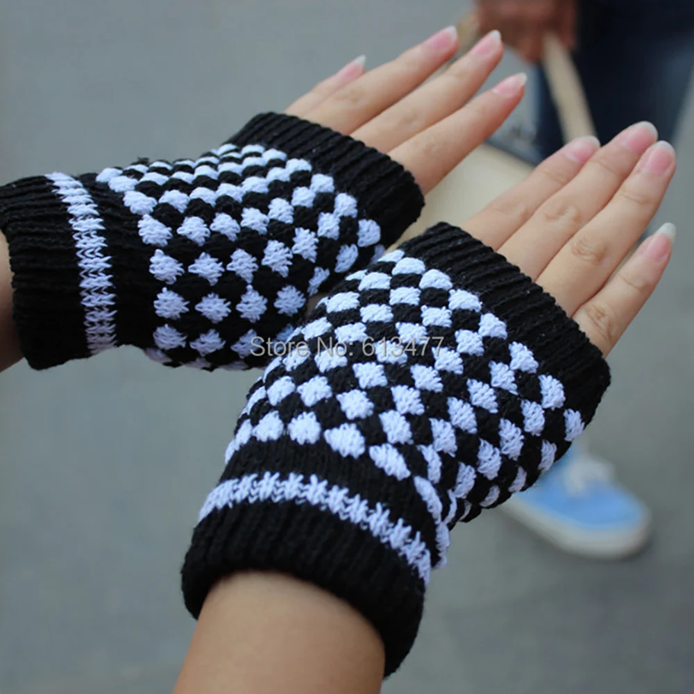 Over 2pcs 30%off autumn Winter outdoor warm women lady knitted mitton Protective full / half finger gloves 2pair=4pcs GW46