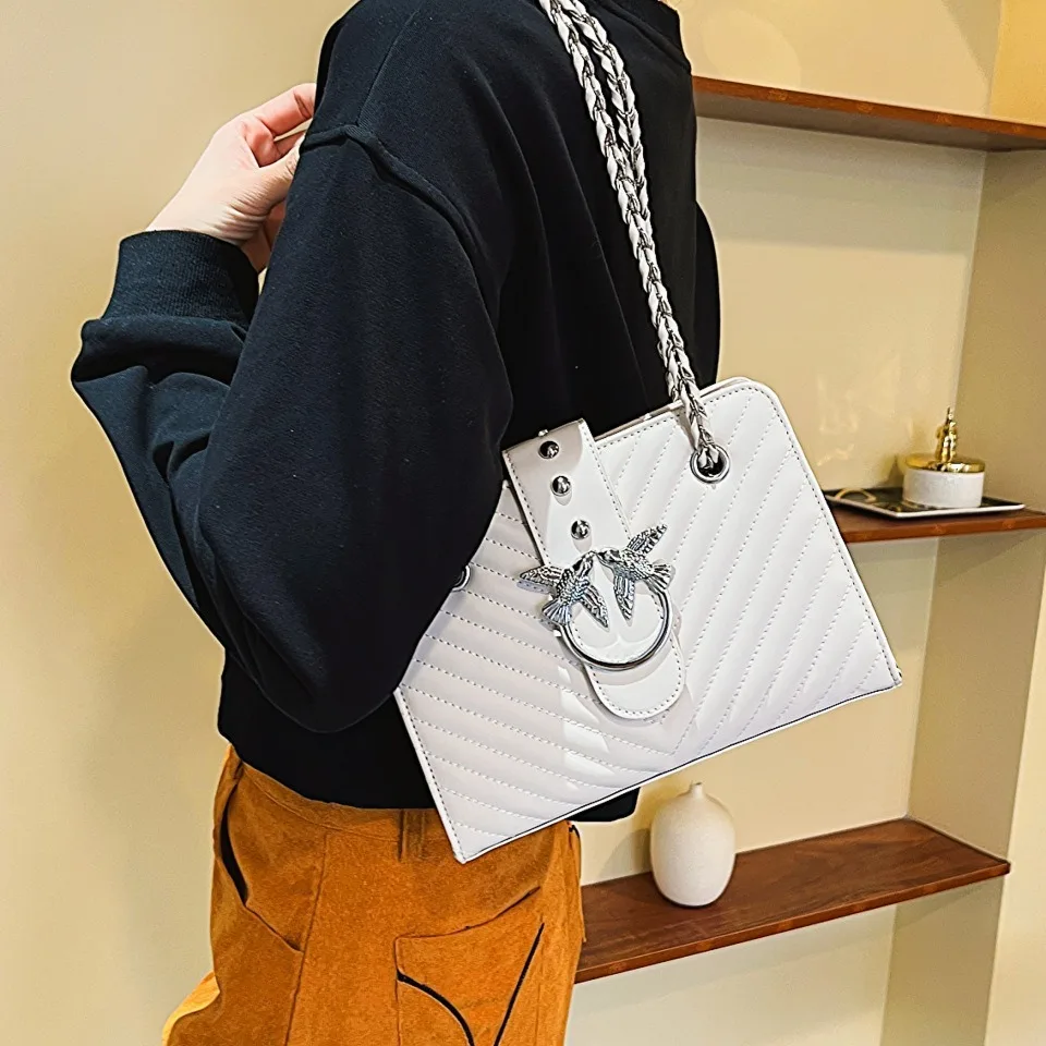

Double Swallow Pattern Luxury Womens Bag Underarm Shoulder Crossbody Tote Versatile Fashion High Quality Leather Purse for Offic
