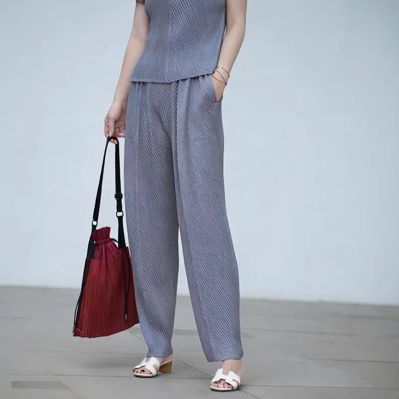 Miyake Pleated White Straight Pants for Women High-End Fish Scale Pleats Elastic Waist Loose Fit Commuter Casual Long Pants