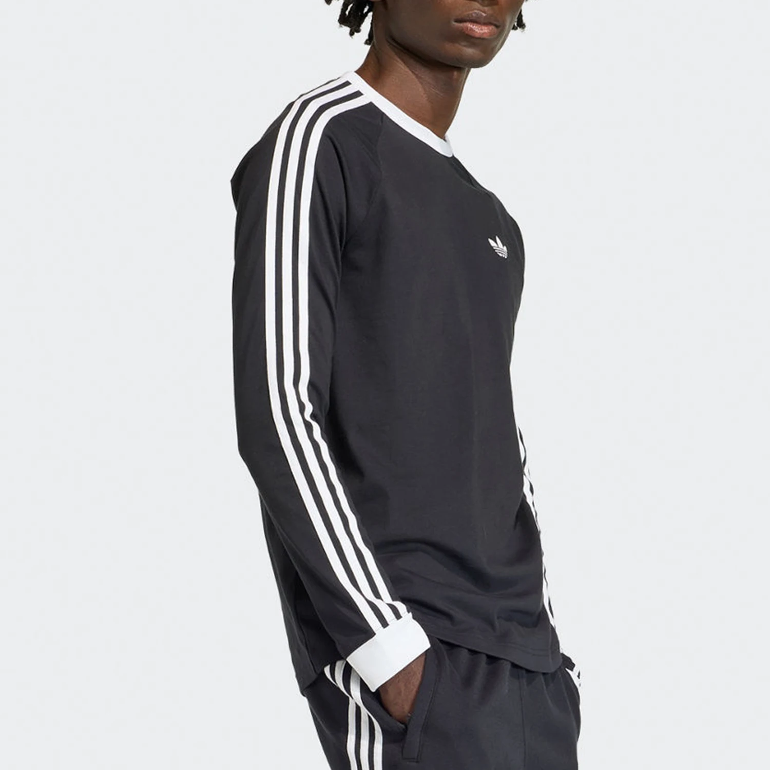 Adidas genuine clover new men's black and white skin friendly long sleeved T-shirt KE3546
