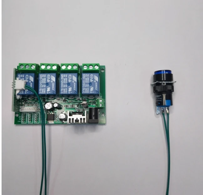 A single mechanical key controls multiple relay boards with 12V24V self-locking dotting functions