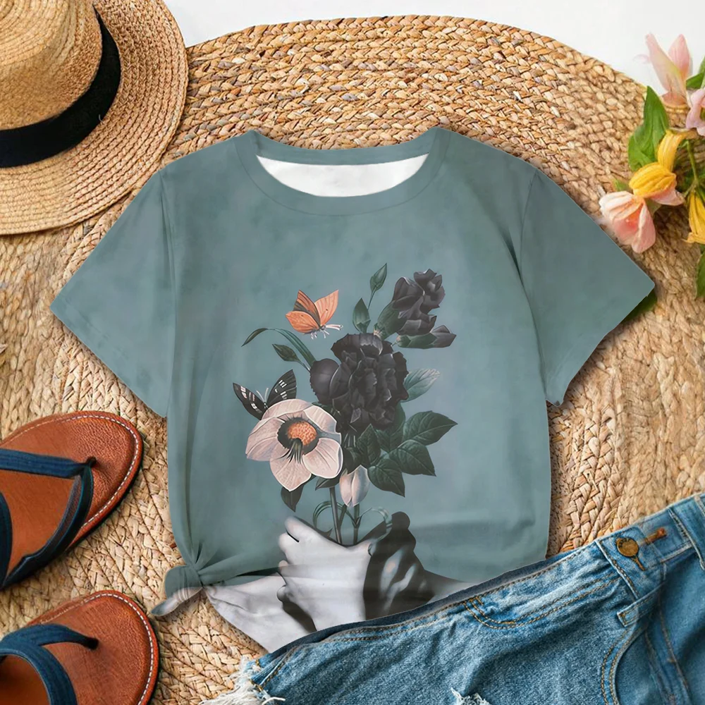 Green Flower Butterfly Pattern Women's Casual T-shirt - Art Style Round Neck Short Sleeve