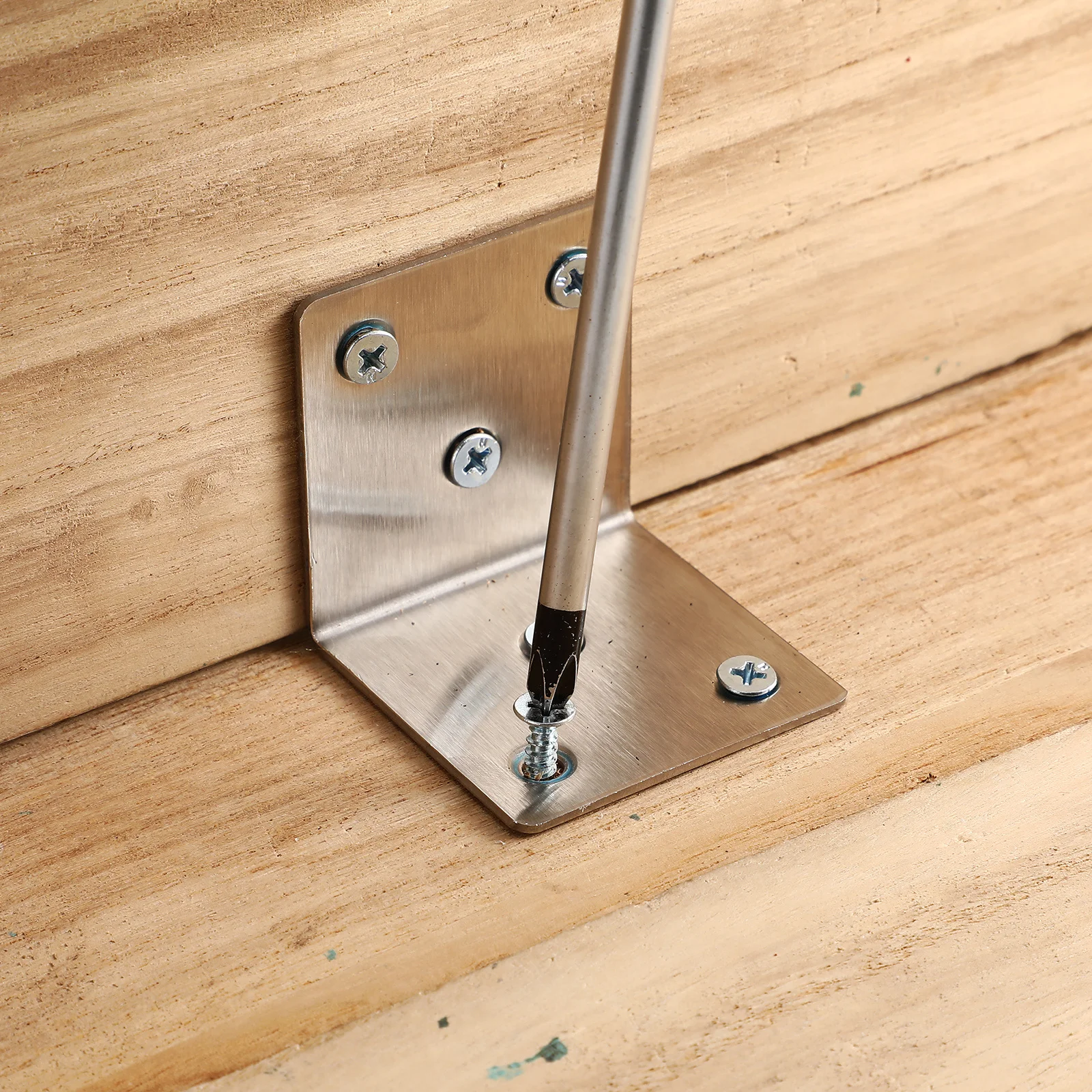 

1Set Corner Brackets Iron Fixed Angle Heavy Duty Set Chrome Coated Screws Included Wood Furniture Shelf Chair Table Repair