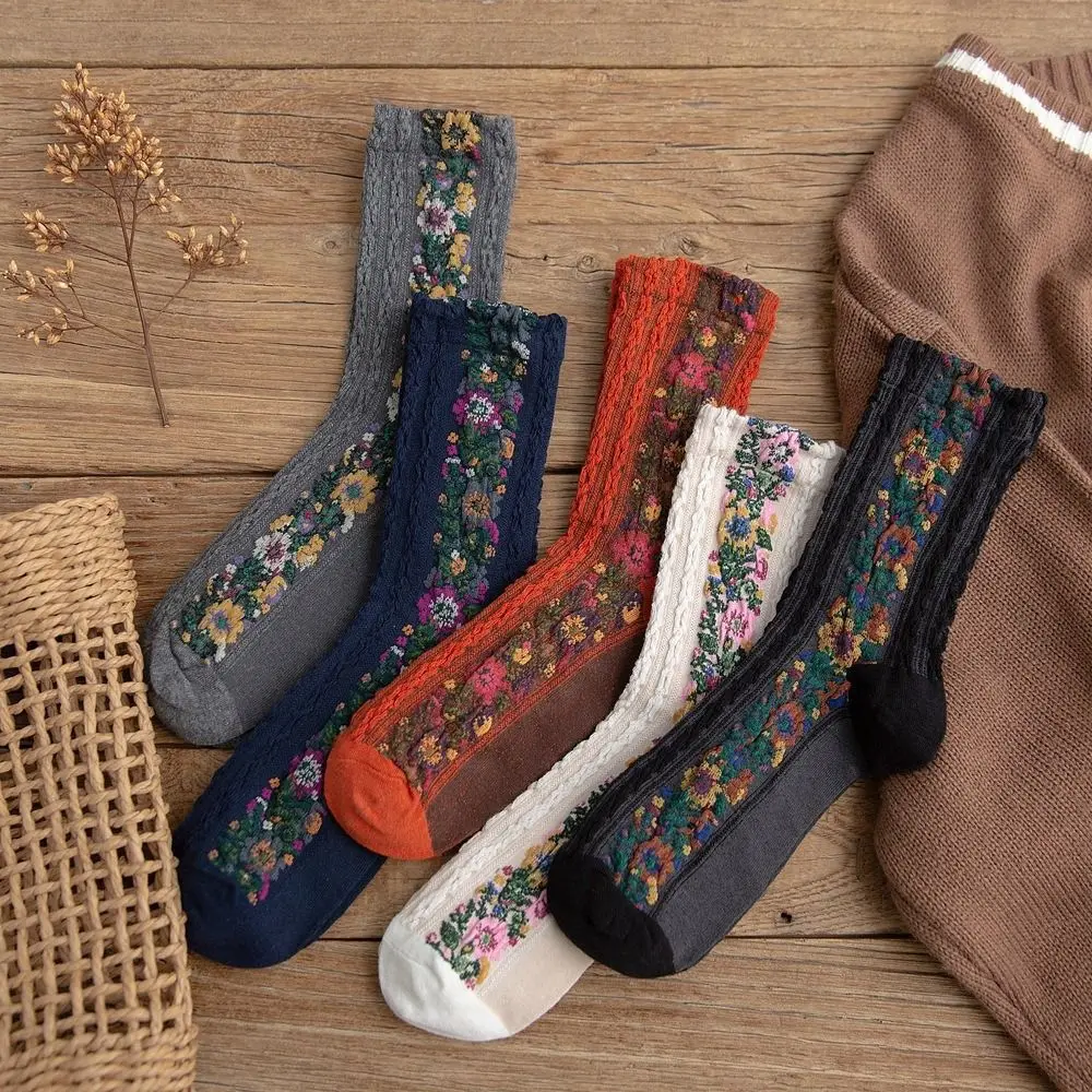 

5Pairs Vintage Floral Embroidery Socks Harajuku Sweat-absorbing Medium Tube Socks Streetwear Soft Ethnic Style Socks