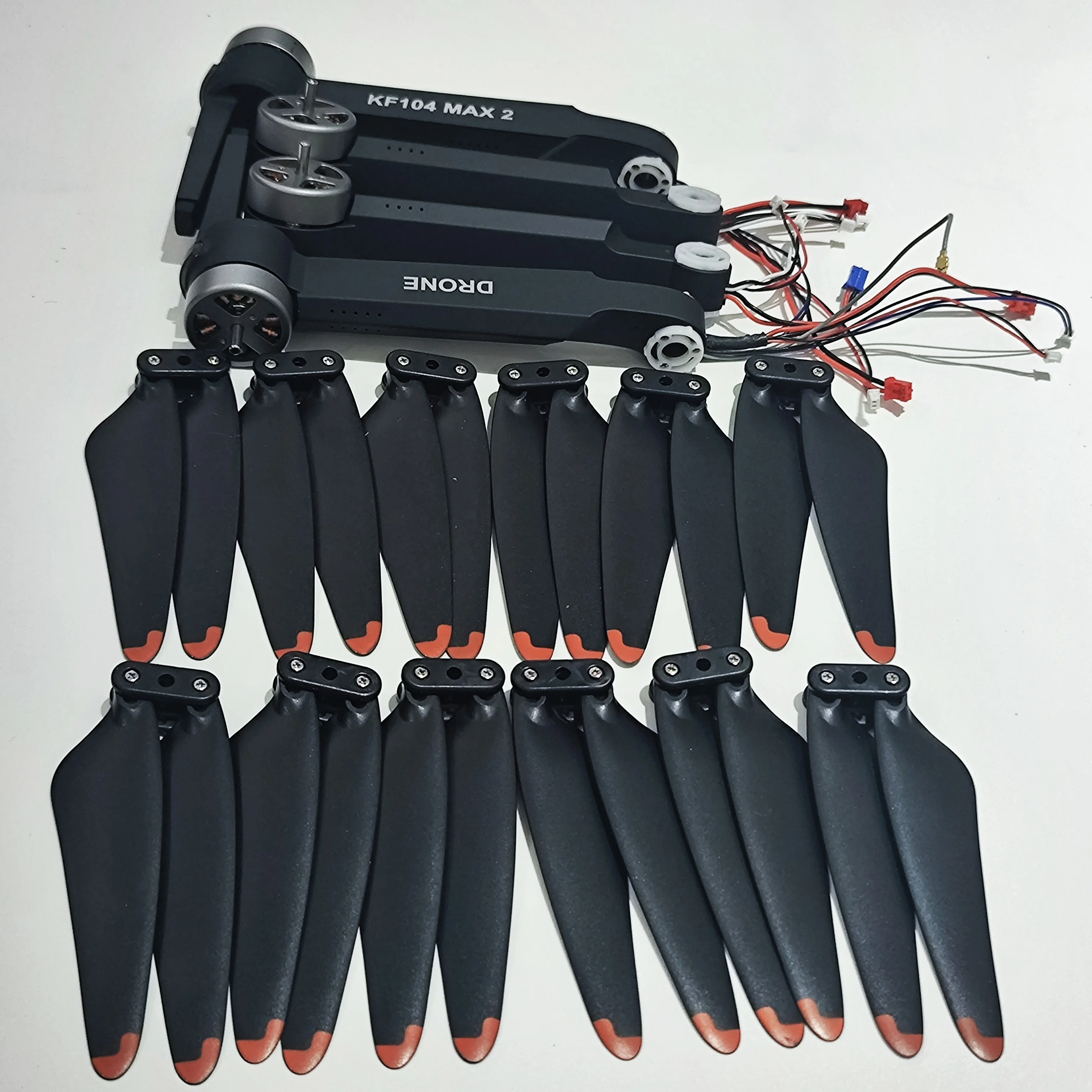 

Full Set KF104 MAX2 RC Quadcopter GPS Foldable Drone Original Brushless Motor Arm Set With Blade Propeller Maple Leaf 12PCS