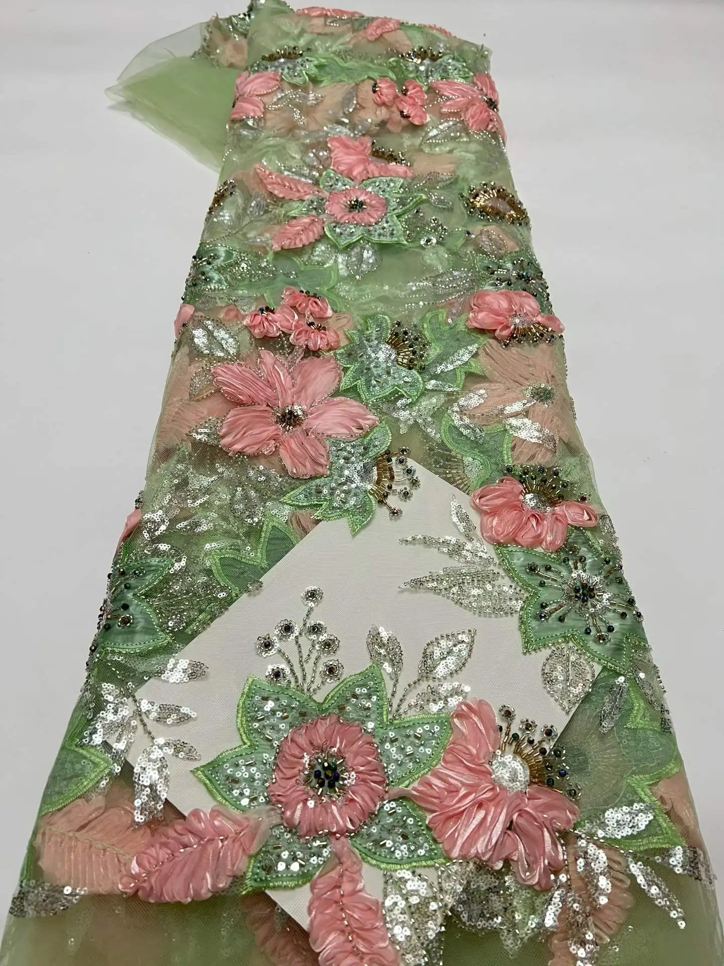 

Новейшая африканская ткань с бисером и кружевом 2026 года, высококачественная королевская французская ткань с пайетками для женских свадебных и вечерних платьев