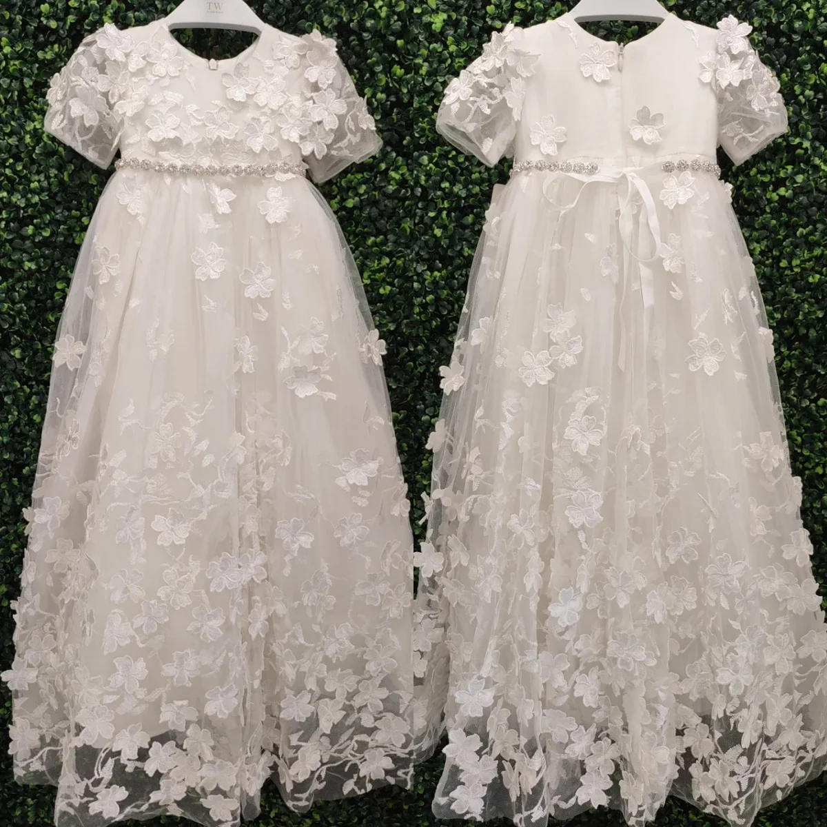 

Luxury Lace Baby Christening Gowns Appliques Crystal Sash Girls Baptism Customized Newborn Kids Birthday First Communion Dresses