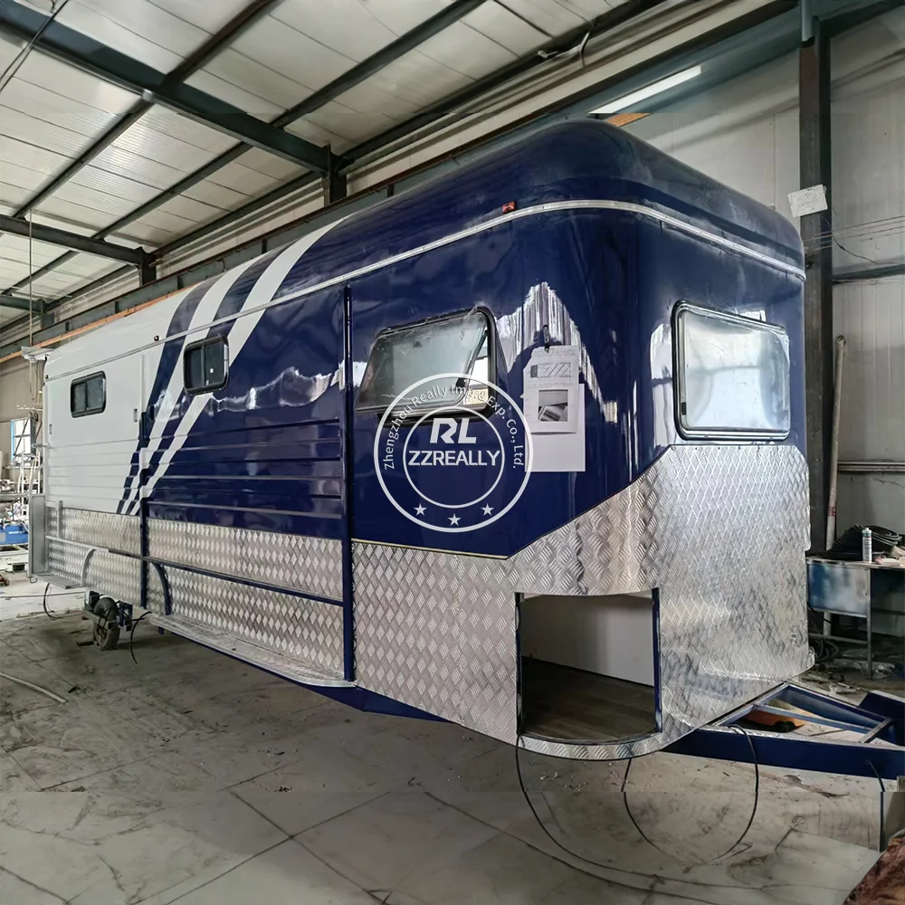 3つの馬のトレーラーフロート,トラベルトレーラー,キャンピングカー,デラックス馬車,カスタマイズされたキャラバンドア