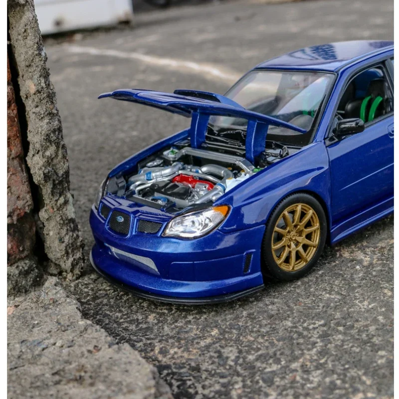 WELLY 1:24 SUBARU IMPREZA WRX STI Sports Car Simulation Alloy Car Model Crafts Decoration Collection Toy Tools Gift B230