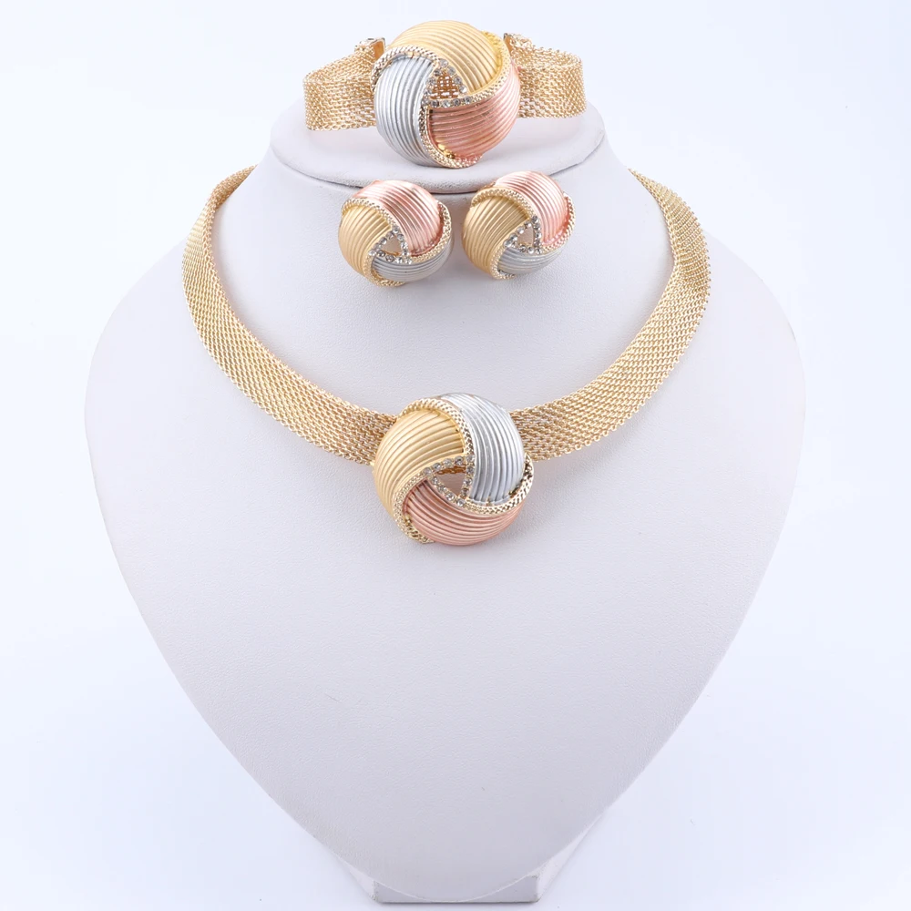 African Dubai Gold Color Bridal Jewelry Sets for Women Bracelet Earrings Wedding Party Crystal Necklace Ring Jewelry Sets