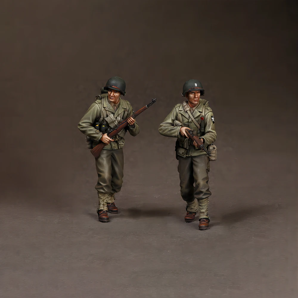 Puppenmodellbausatz im Maßstab 1/35 - Zwei Soldatenfiguren - Militärthema - Unmontiert und Unbemalt - 359C