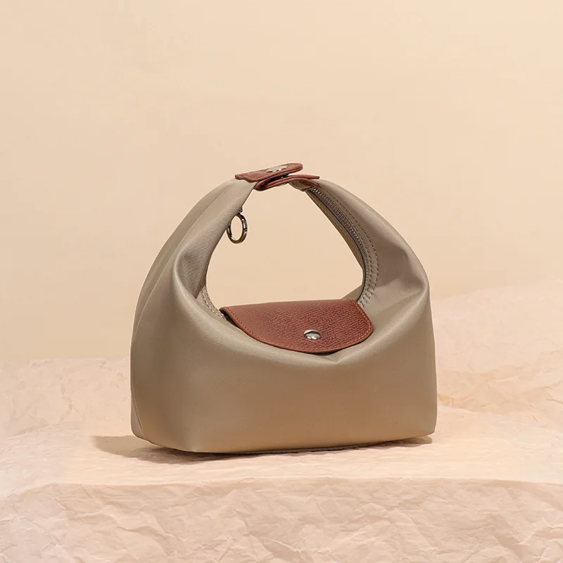 

Dumpling bag waterproof and durable nylon cloth hand bag lightweight lunch box bag high-end casual messenger bag