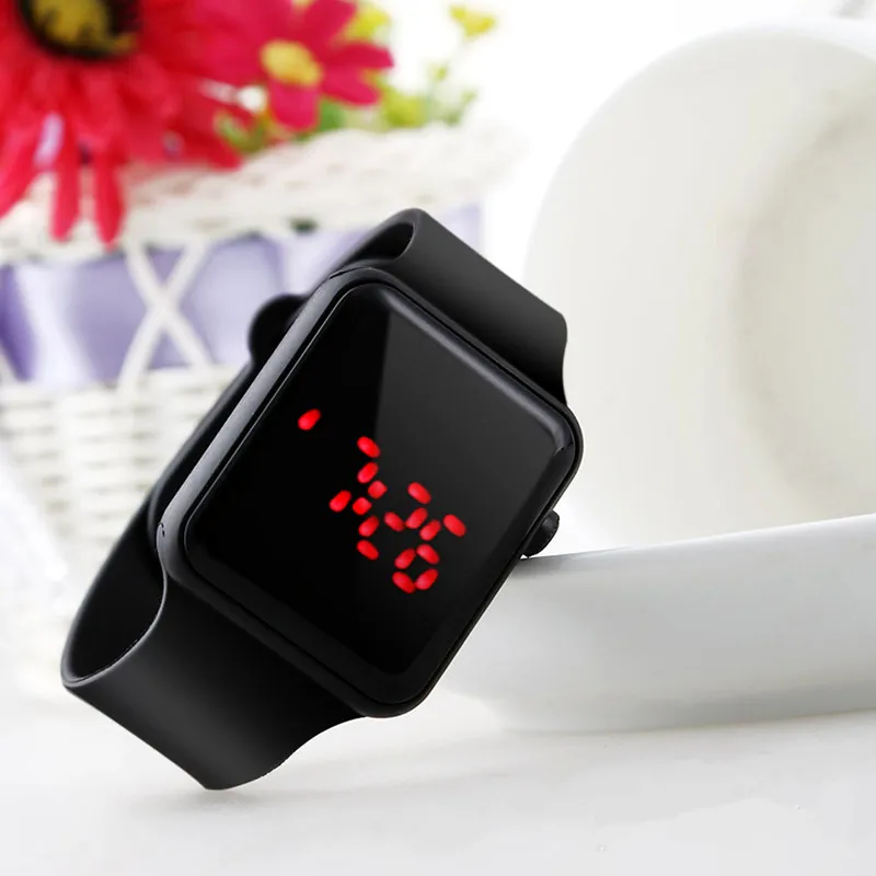 Fashion Sport Square LED Digital Watch for Women Men Simple Casual Silicone Ladies Electronic Wrist Watch Clock Relogio Feminino