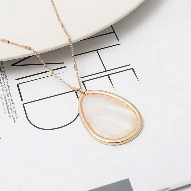 موضة البيضاوي Waterdrop أذن البحر قذيفة ليوبارد قلادة شرابات الحرة سلسلة طويلة سترة سلسلة القلائد مجوهرات ماركة هندسية