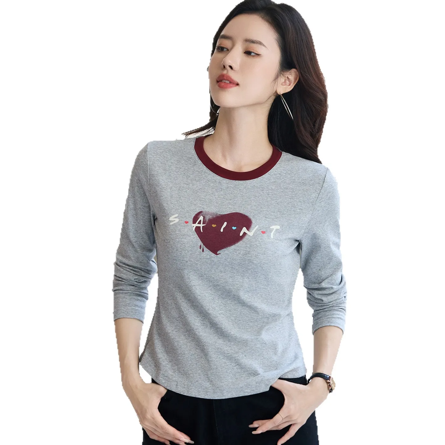 เสื้อยืดแขนยาวแฟชั่นลายหัวใจสไตล์เกาหลีทรงหลวมสำหรับผู้หญิง เสื้อผ้าคุณแม่ใส่ทำงาน แบรนด์ Sle Glass Rose