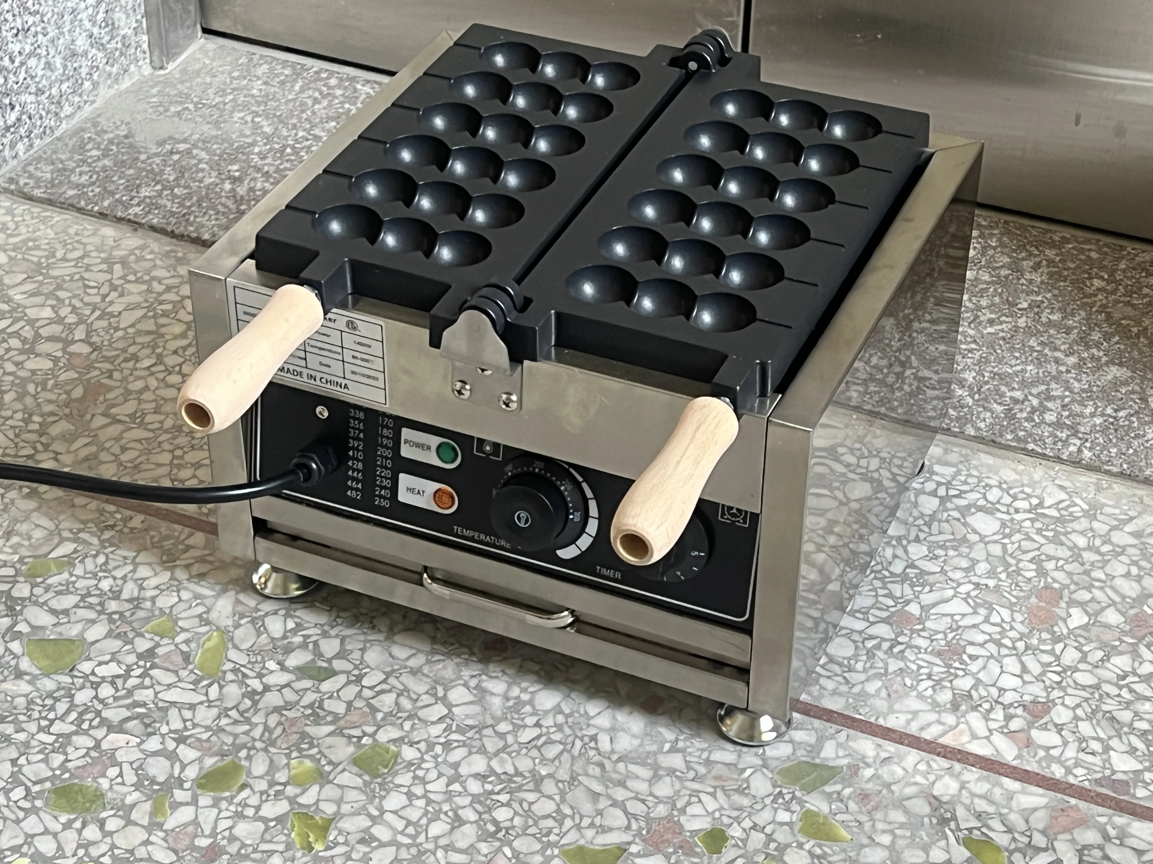 Skewer Waffle Maker Machine Takoyaki Octopus Balls Grill Pan Non Stick Ball Shaped Waffle Baker Quail Egg Skewer