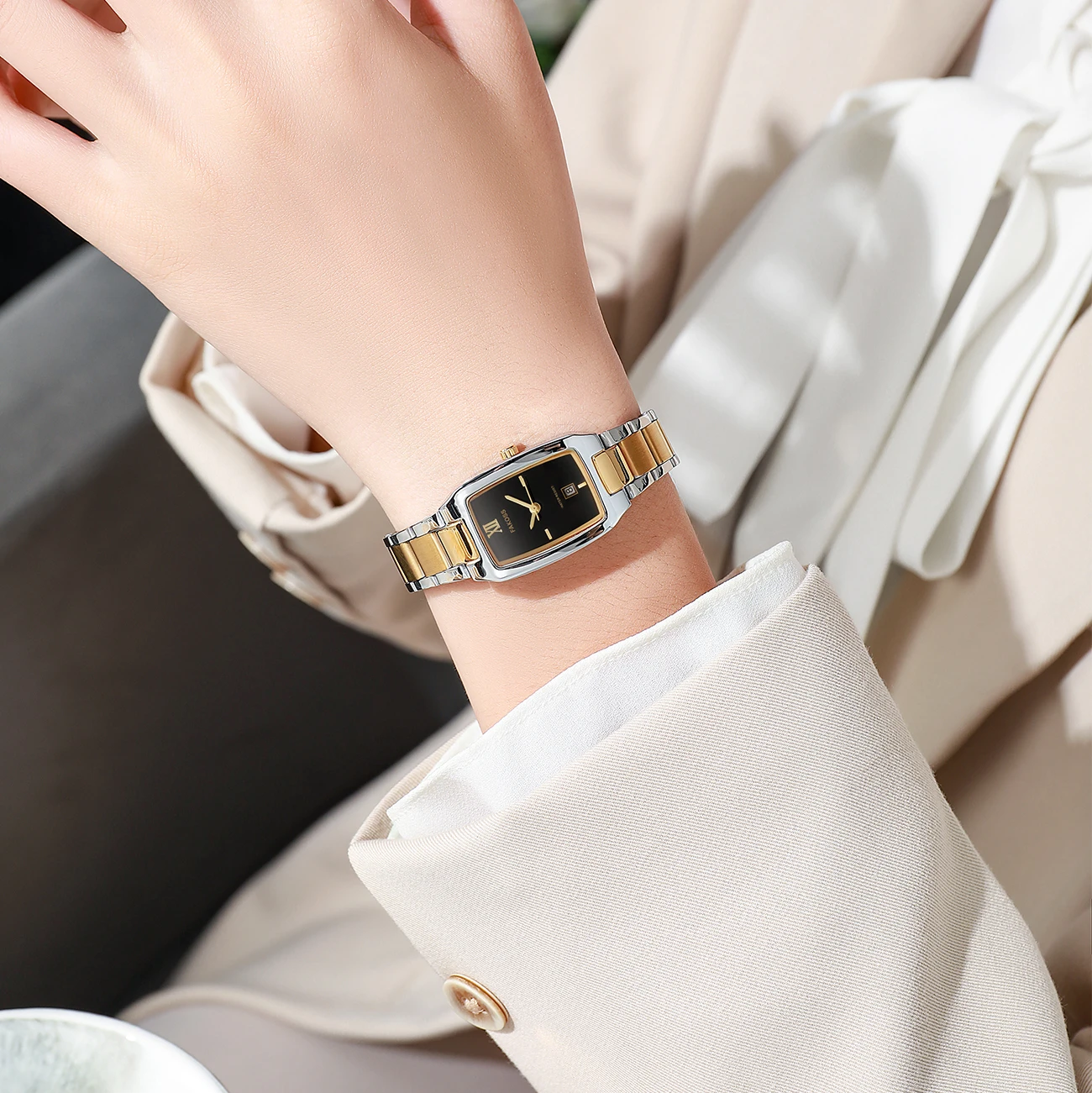 WWOOR Women Watches Luxury Waterproof Ladies Small Dress Watch Fashion Stainless Steel Woman Quartz Wristwatch Relogio Feminino