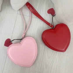 Monedero en forma de corazón para niñas pequeñas, monedero de cuero PU con cremallera, bolso de mano para llaves de coche, regalo de pulsera