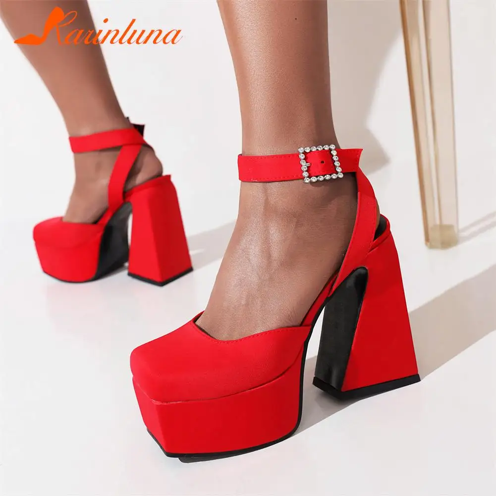 Platforma Chunky Heeled Satin Ankle Strap Pumps 2023 Wiosna Lato Wysoki obcas Buty ślubne Walking Wygodne sandały damskie Duży rozmiar 43