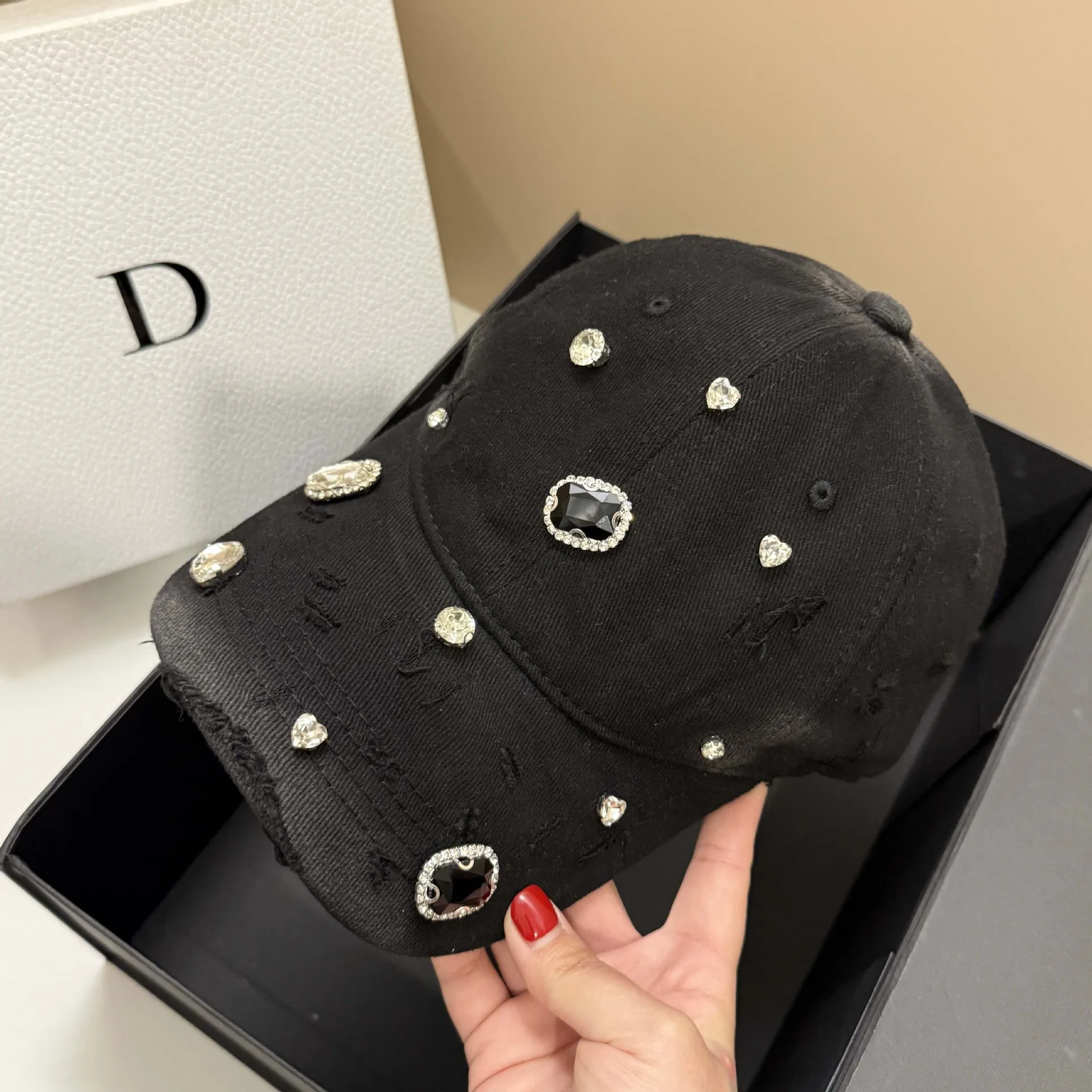 الفاخرة حجر الراين حفرة القطن - مراجعة Streetwear Brand Beanie وسعره