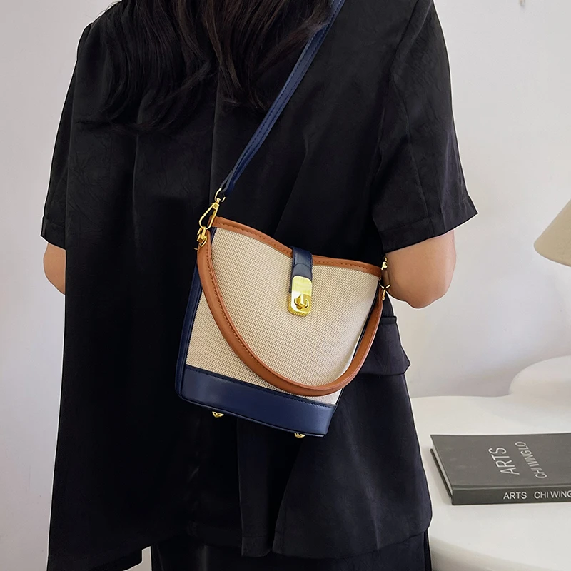 

Elegant Women Leather Luxury Fashion Crossbody Bag Designer Shoulder Tote Handbag For Everyday City Chic