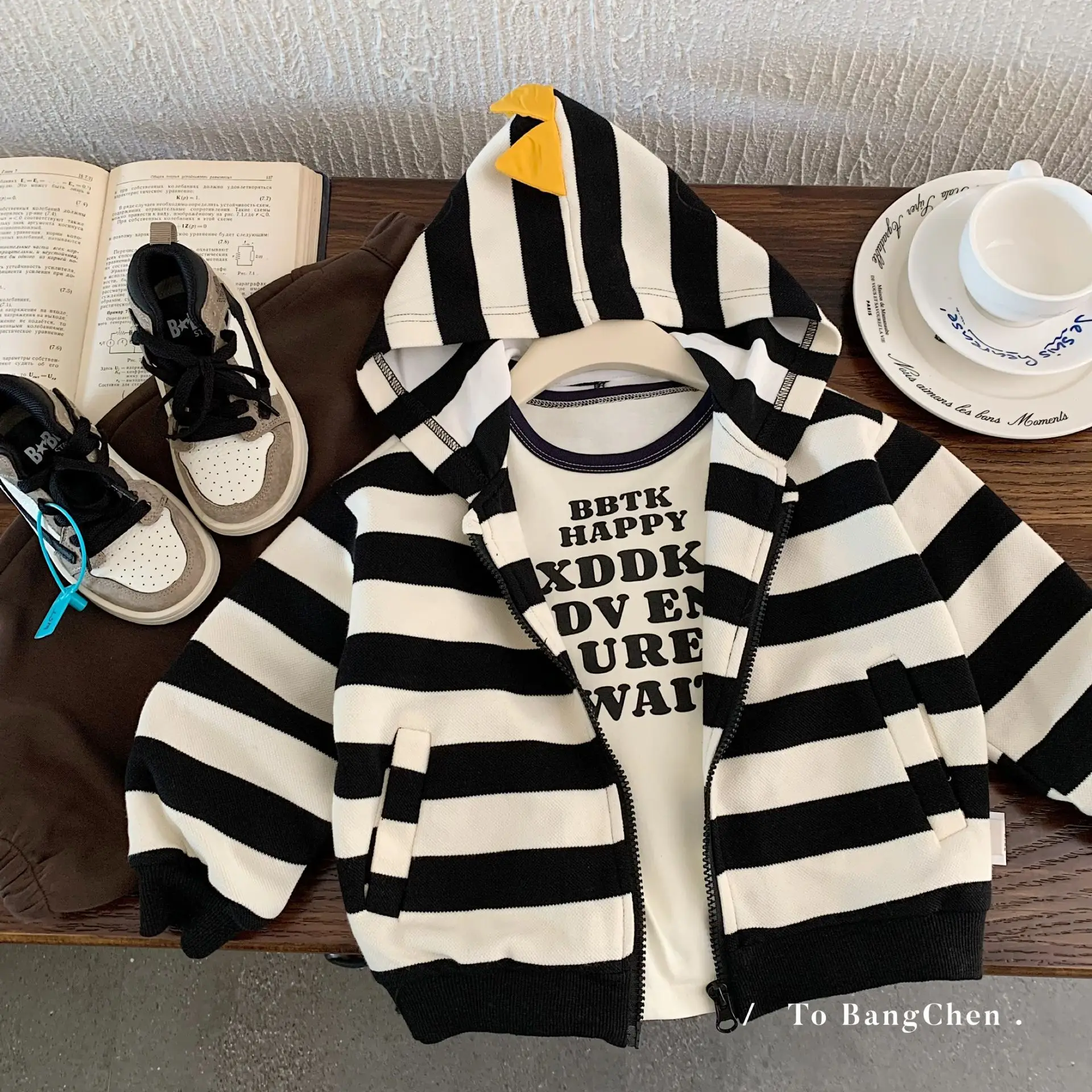 

Autumn 2025 New Boys Striped Zipper Cardigan Baby Cute Autumn Clothes
