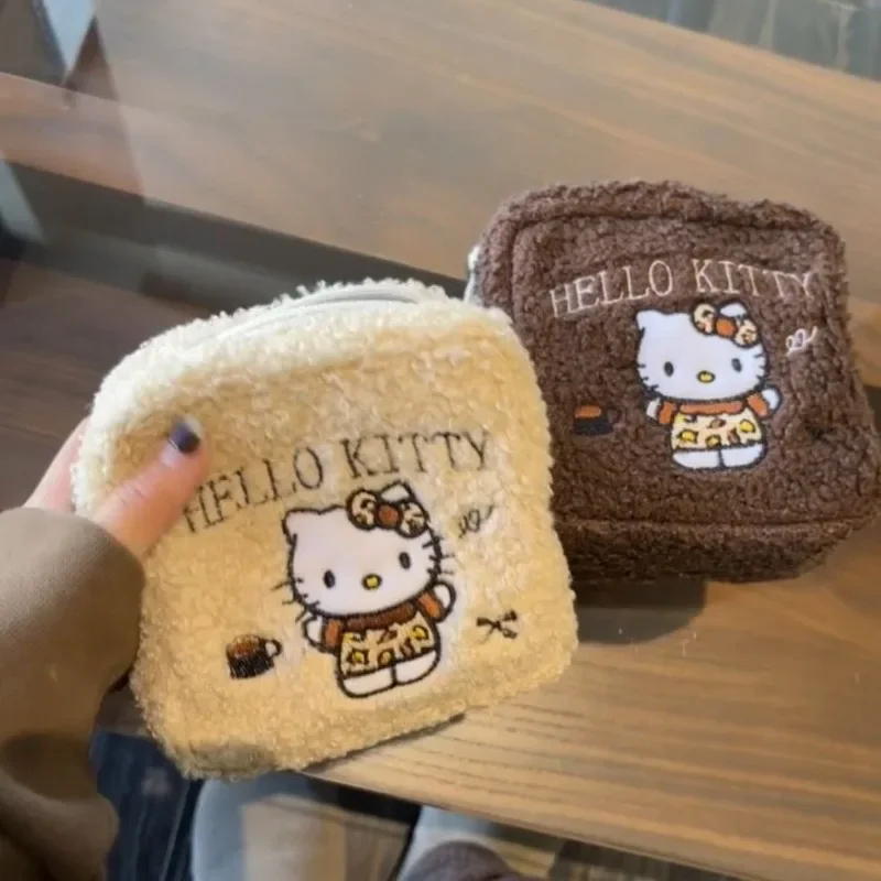 2025HelloKitty Plush Polaroid Cute Portable Embroidery Large Capacity Makeup Bag Storage High Beauty Toiletry Bag