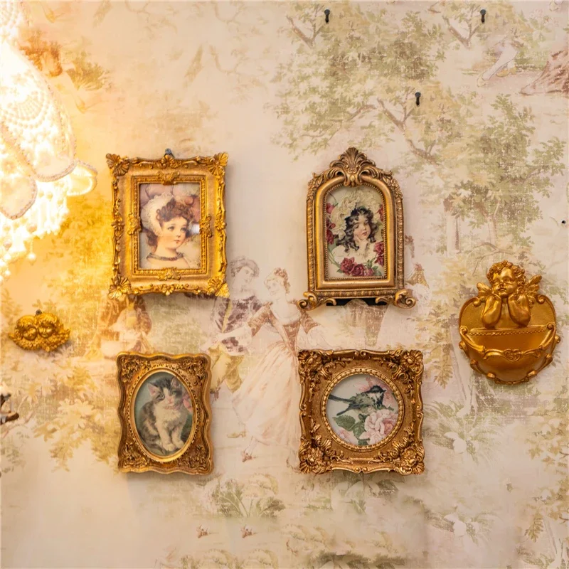 Vintage Relief Photo Frame Combination 5PCS Golden Resin Frame Home Homestay Wall Decoration Carved Hanging Photo Wall Gift