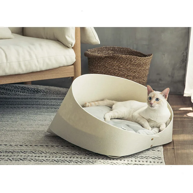 

Pet house with duck down cushion for four seasons