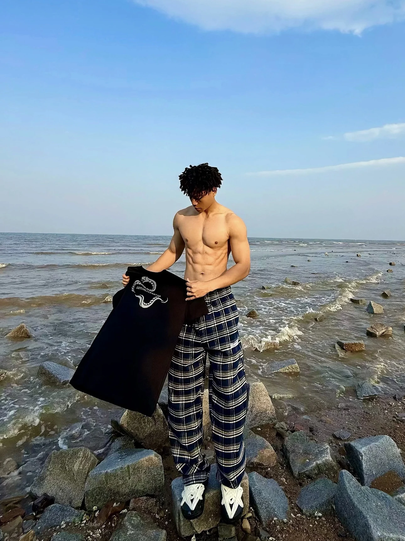 Pantaloni a gamba larga scozzesi blu ricamati americani retrò Pantaloni lunghi dritti pigri larghi casual da uomo Quattro stagioni Abbinamento quotidiano