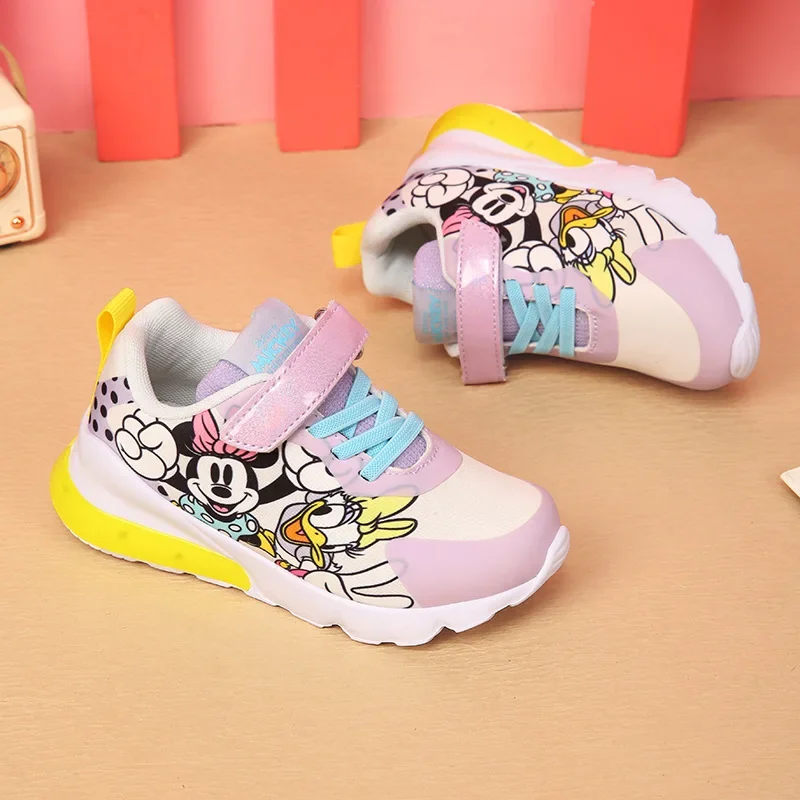 Disney's new flash shoe for girls Minnie mouse sports shoes Breathable casual LED light shoes Light shoes