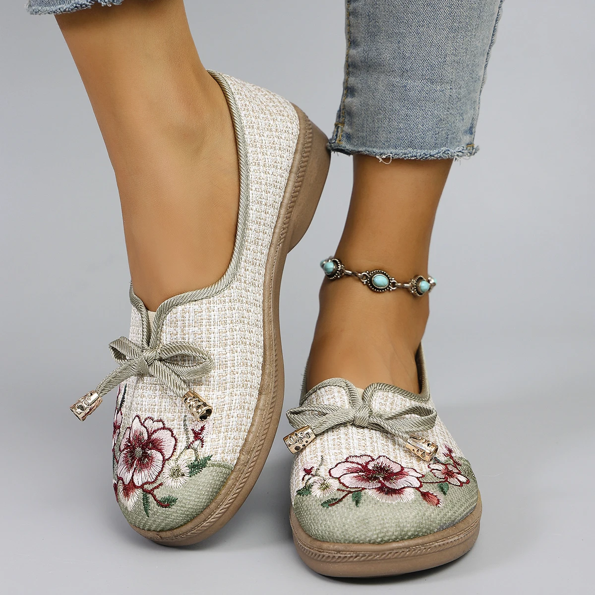 Spring and Autumn New Products, New Chinese style Women\'s Printed Breathable, Simple, Fashionable Lazy Shoes, One Step Flat Shoe
