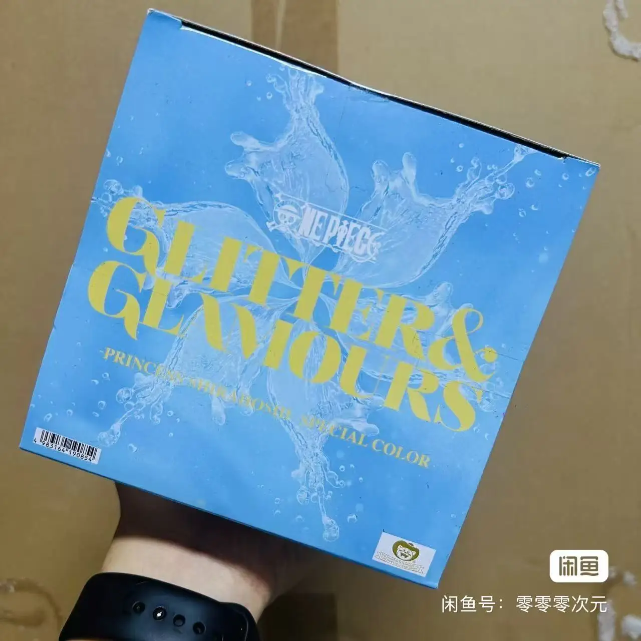 

В наличии Bandai Banpresto, оригинальная цельная блестящая модель куклы Nami, новая фигурка в штучной упаковке