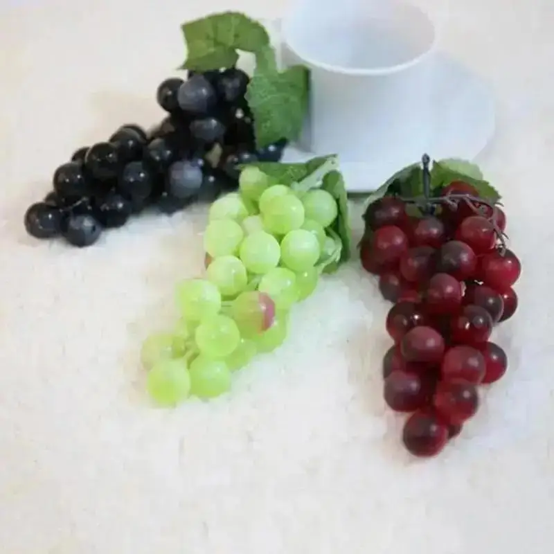 Uvas artificiales, un montón de uvas, frutas falsas de plástico, comida, decoración del hogar, decoración de frutas artificiales, decoración de frutas falsas