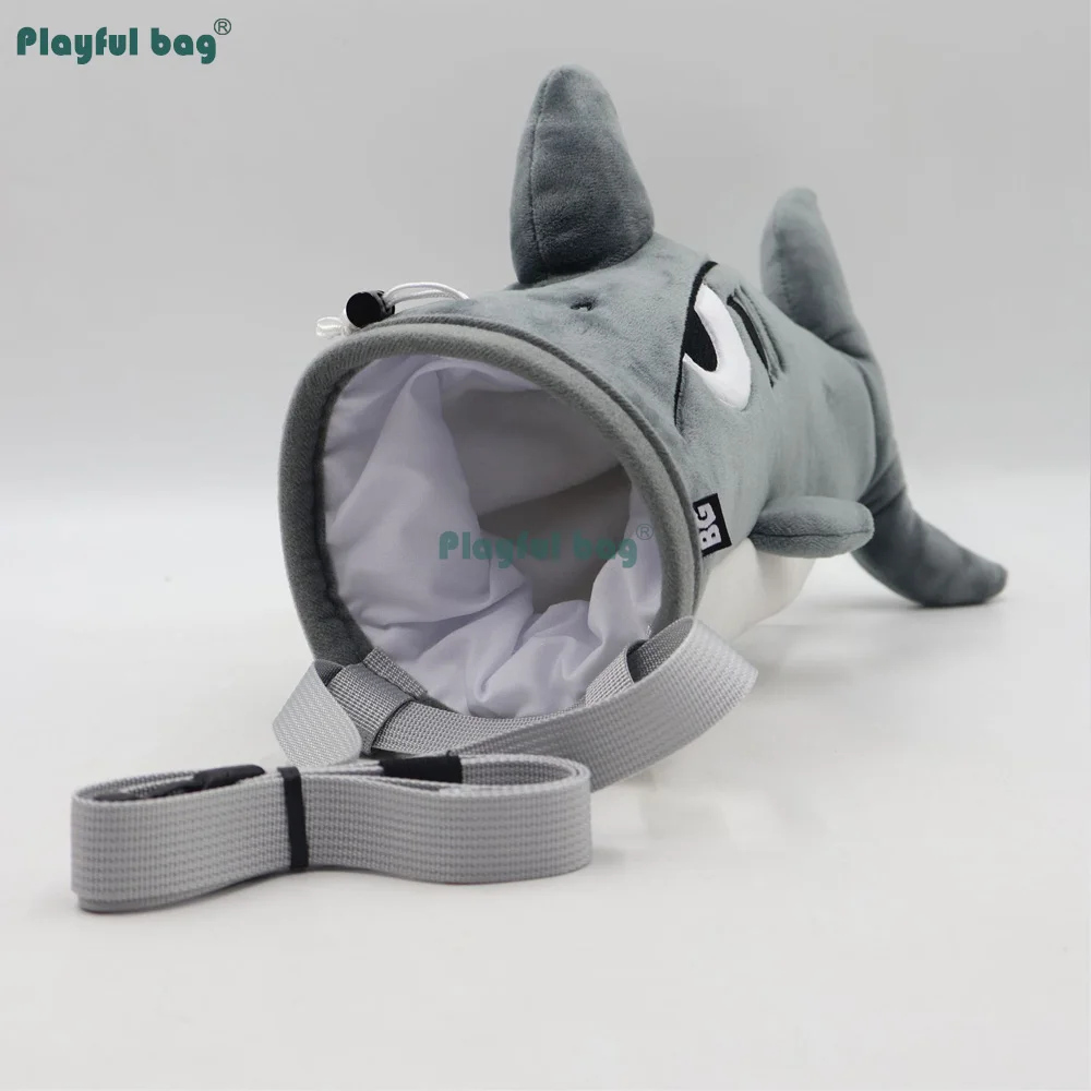 Bolsa de magnesio escalada tiburón con cordón y diseño animal - imagen 4