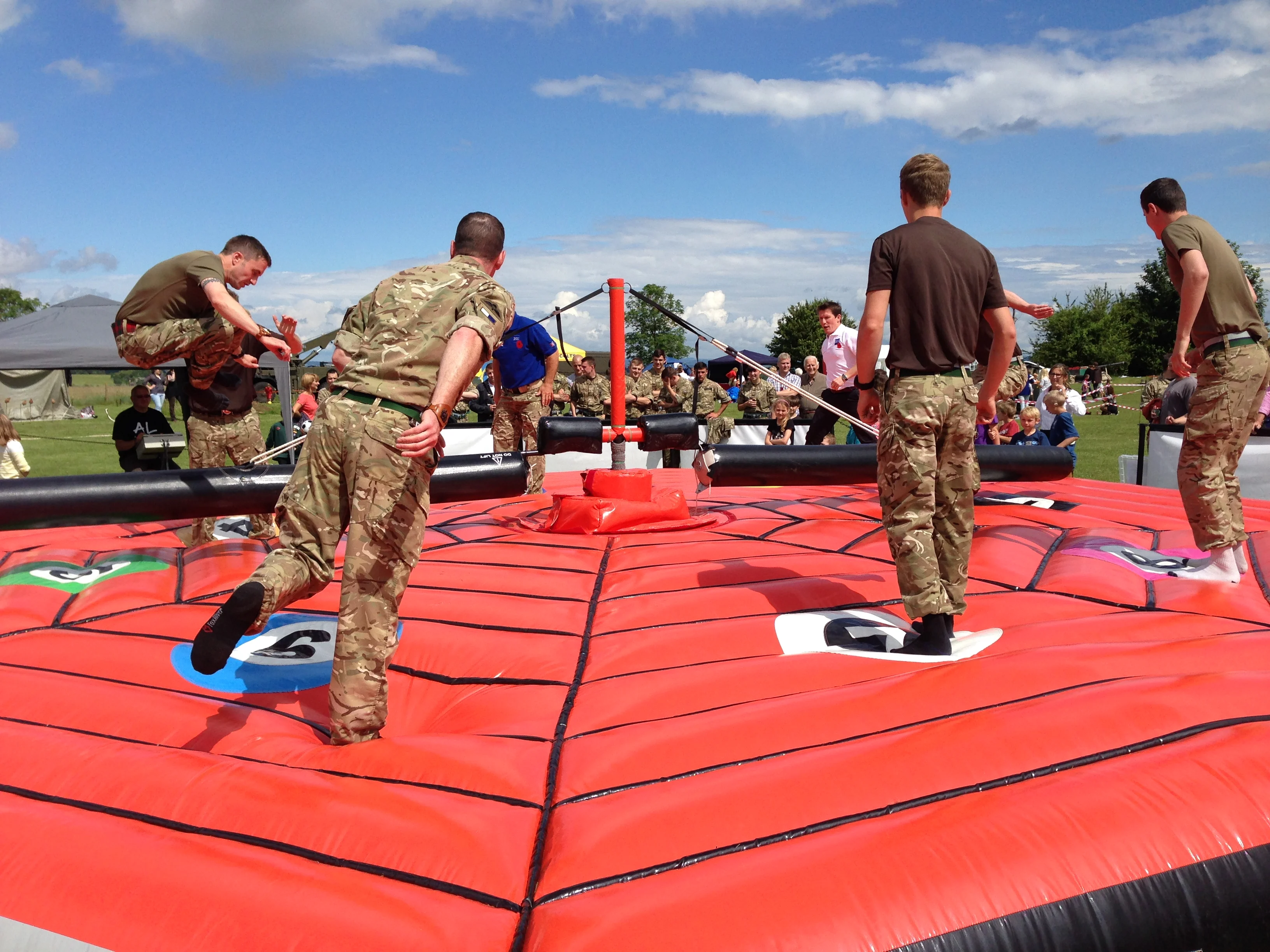 لعبة فريق الرياضة الرجل الأخير لعبة Meltdown الدائمة آلة مسح قابلة للنفخ دورة مسح للبيع لعبة Meltdown القابلة للنفخ #2