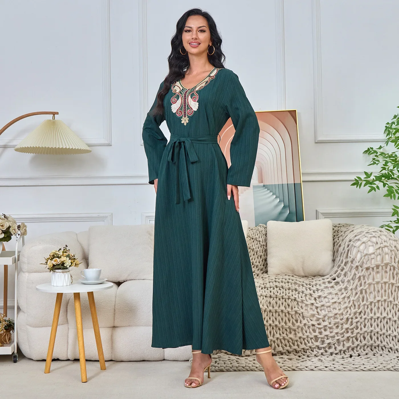 2025 Spring And Summer New Middle East Embroidered Collar Flower Dress Muslim Elegant Party Dress Dress