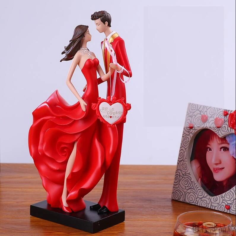 Wedding Gifts Modern Resin Couple Lovers Ornaments Home Furnishing Livingroom Table Statues Decoration Bedroom Figurines Crafts