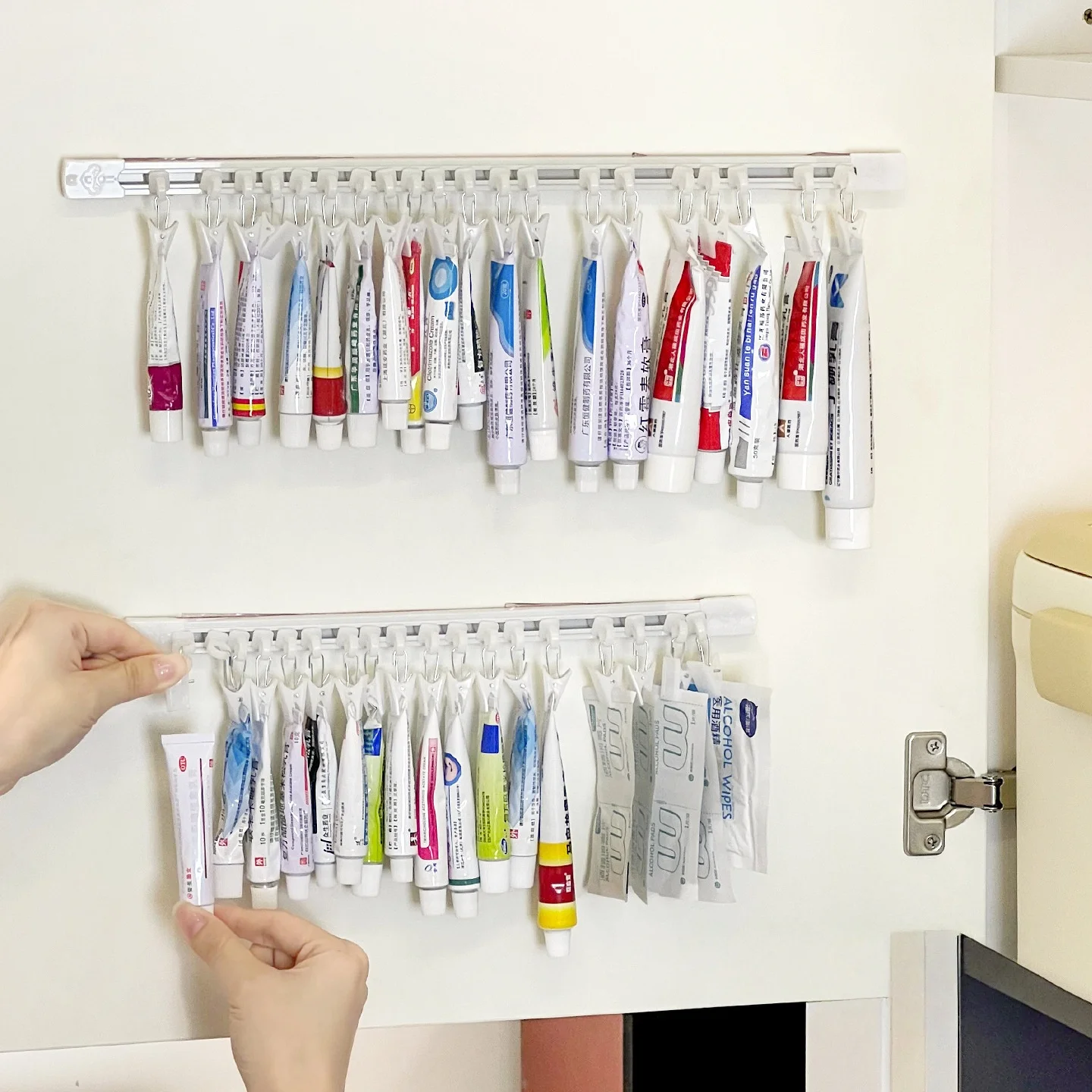 Cabinet Sliding Rail Storage Hanging Strip, Toothpaste and Ointment Hose Storage Rack, Space Saving, Medicine Storage Rack