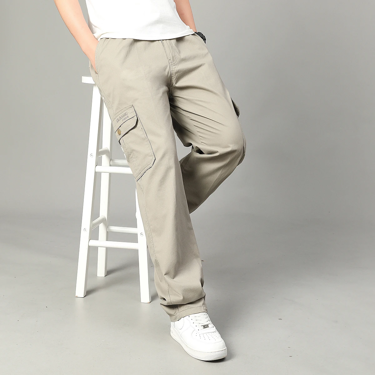 القطن جيب كبير السراويل البضائع الرجال العمل العسكري السراويل مع جيوب متعددة كبيرة وطويلة ملابس خارجية حجم كبير السراويل فضفاضة تناسب
