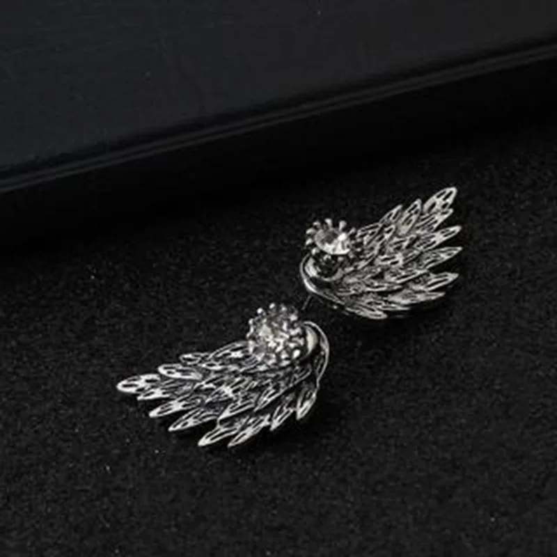 Vintage 3D Angel Wings Stud Earrings Delicate Feather Premium Alloy Pierced Stud Earrings for Women