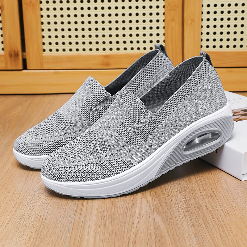 

Fashionable casual single shoes, breathable and comfortable women's shoes, sports vulcanized shoes, anti-slip flat shoes