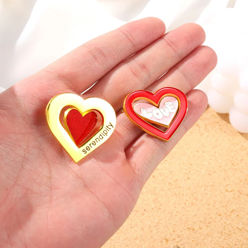 Love combination Brooch metal badge Pink Heart novel creative Brooch button spurs pin accessories pin button double love