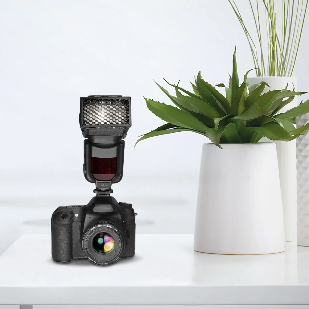 

Flash Honeycomb Grid Hood 47mm Height 80mm Width Reflector Adjustable Light Control for Photography Flash Spot Filter