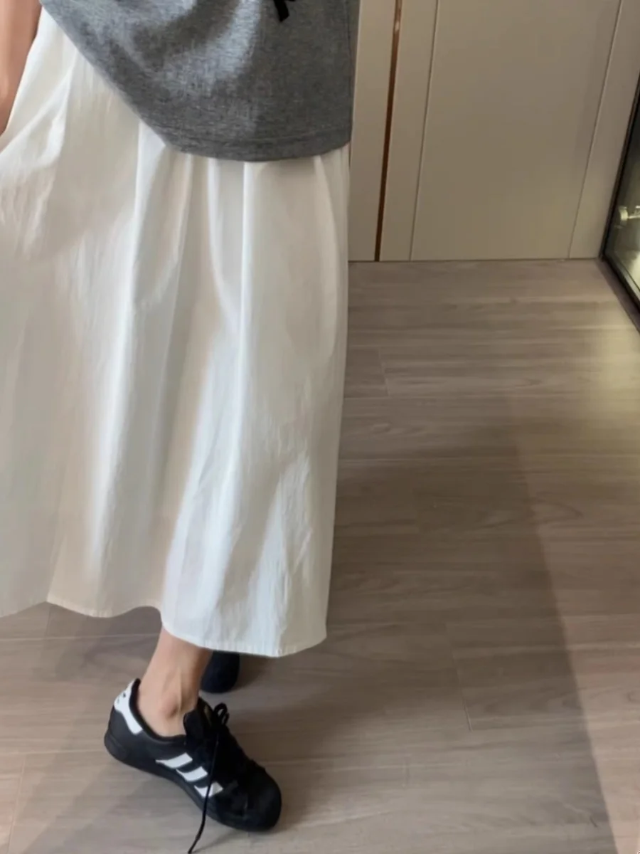 

Рекомендованная Эмили Клуд: Белая женская юбка-миди А-силуэта с высокой талией, драпированная, фасона «зонтик», для всех типов фигуры