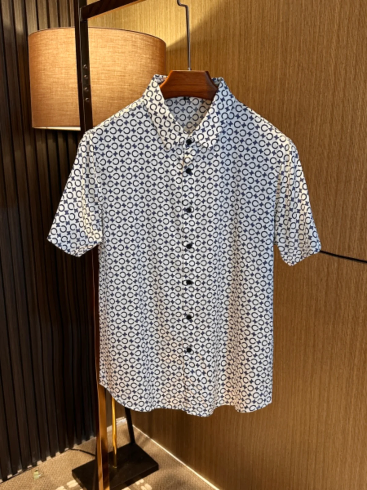 

High-End Silk Smooth Cool Feeling Summer Print Men's ort Sve irt Versatile Faion Urban Sle Youth Daily Wear Thin M...