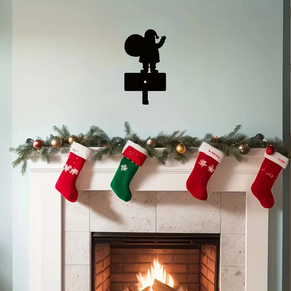 

Cute Metal Backpack Santa Hanger - Perfect for Key Belt Suspension and Wall Ornament. Brings Charm to Christmas