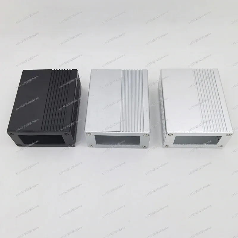 caixa-de-montagem-para-controlador-pid-–-caixa-de-aluminio-com-opcoes-prata-preto-perfeita-para-controladores-de-temperatura